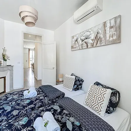 64m2 Face Majestic - 50m Palais & Plages Apartment